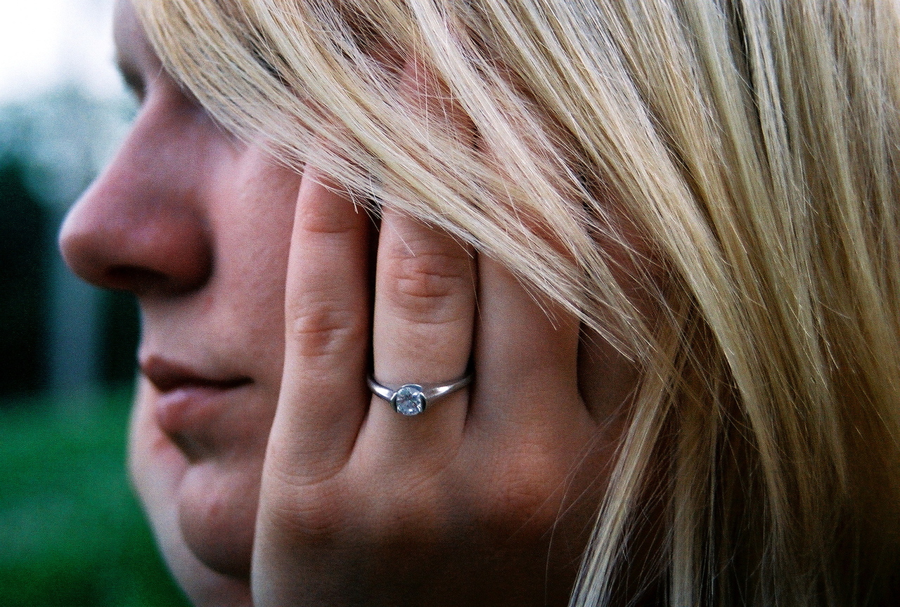 wedding-ring-1556673-1280x864