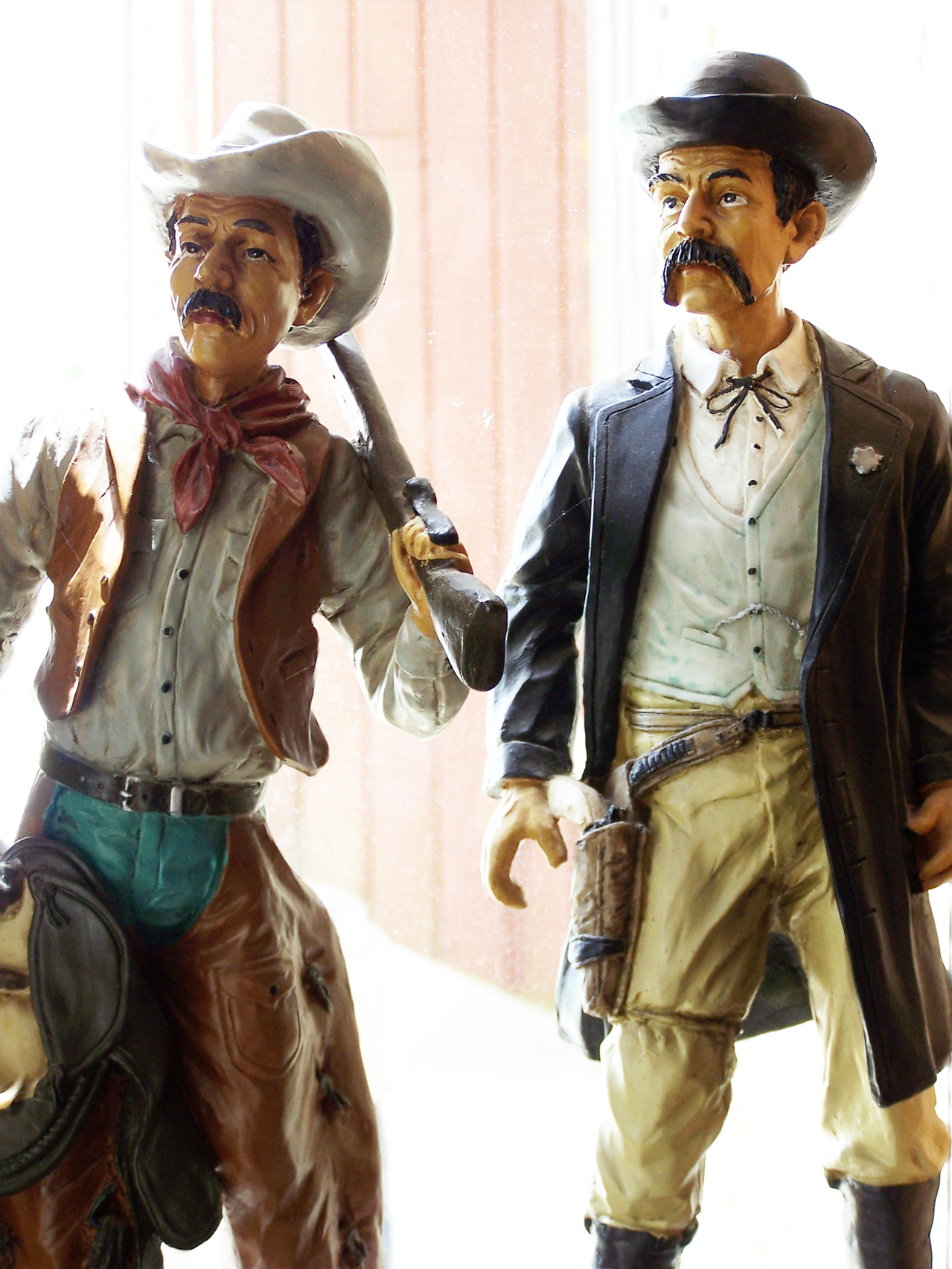 cowboy-gunman-1419969-1279x1705